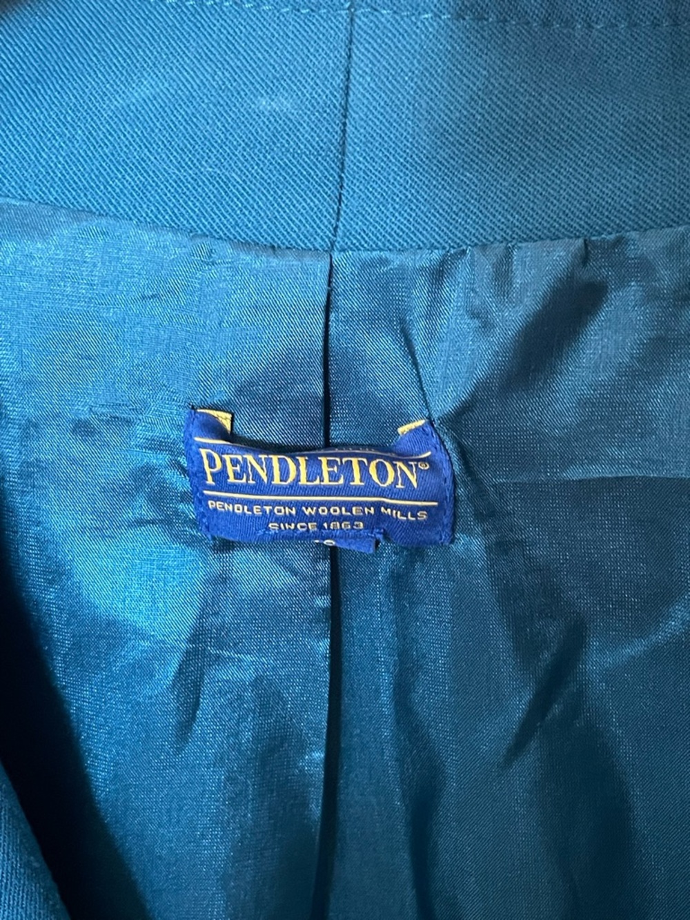 Pendleton 98% Virgin Wool Blazer Size 16 Blue Tailored Jacket Career Business - Picture 4 of 7